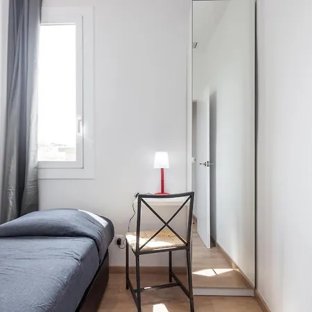 Appartamento Bright With Balconies 34 *